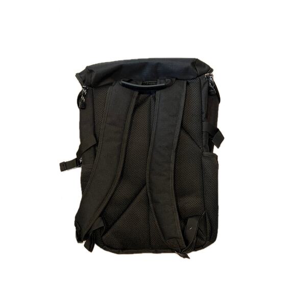 EastSport Top Loading Black Backpack - Picture 2 of 4